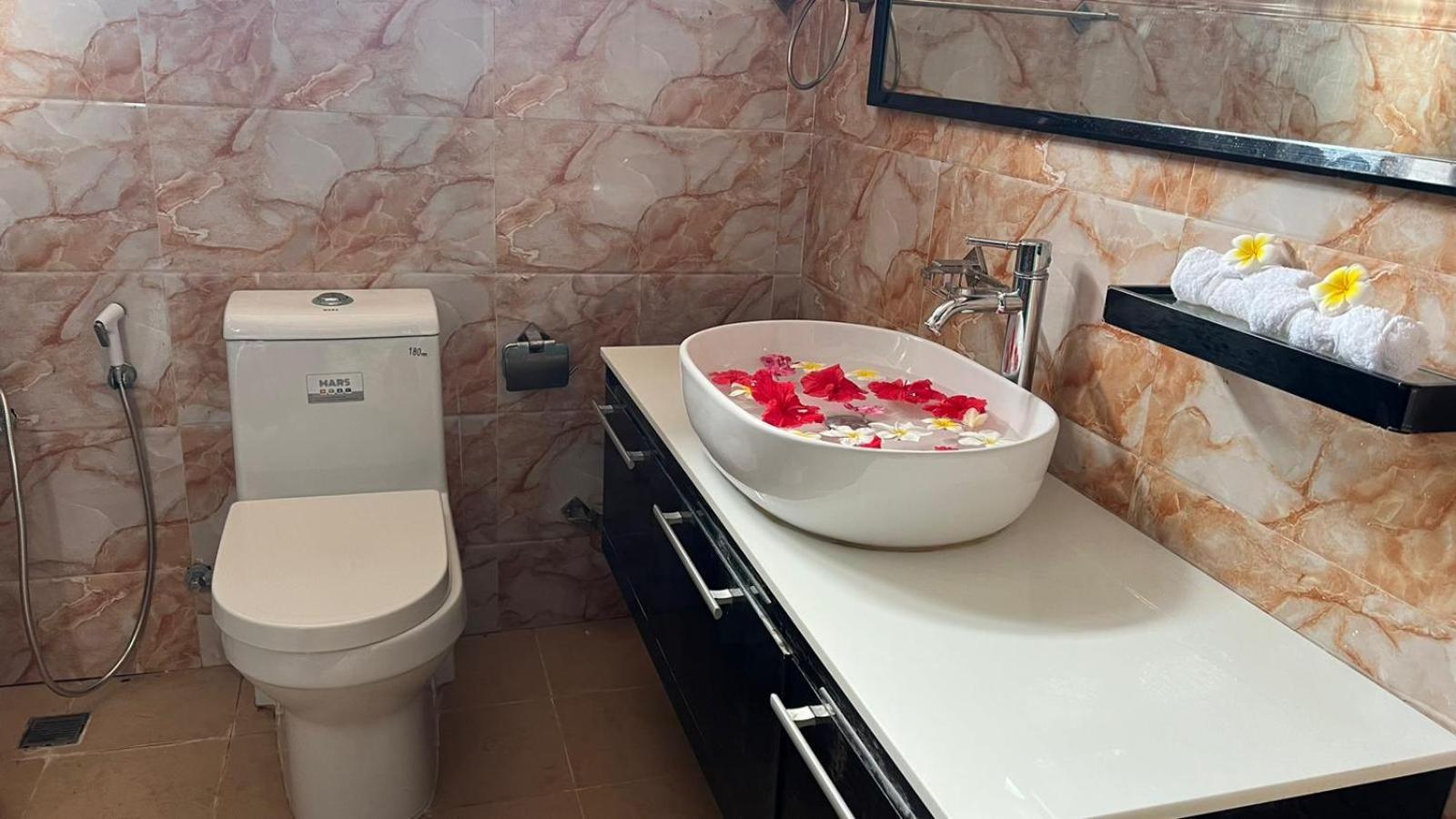 Skyport Villa Zanzibar Buitenkant foto