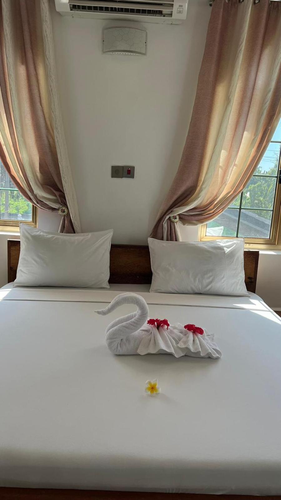 Skyport Villa Zanzibar Buitenkant foto